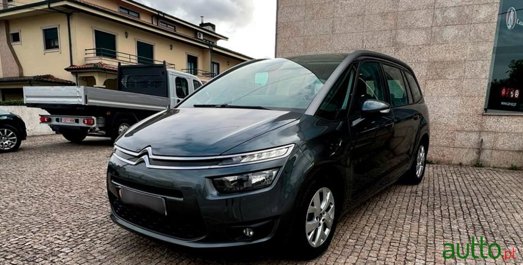 2015' Citroen C4 Grand Picasso photo #3
