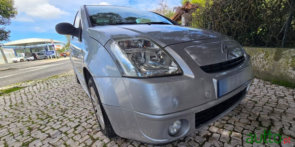 2007' Citroen C2 1.1 photo #5