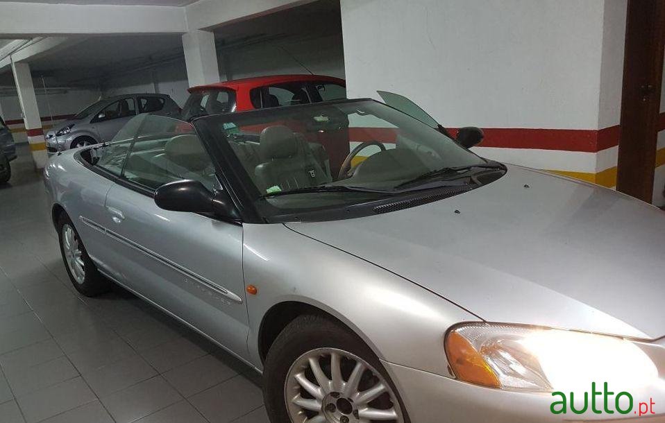 2001' Chrysler Sebring Descapotavel photo #1