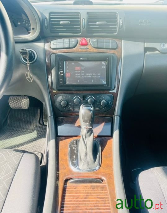 2001' Mercedes-Benz C-270 photo #5