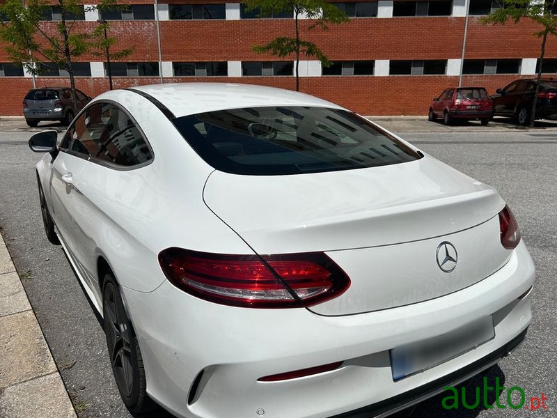 2019' Mercedes-Benz C 200 D Amg Line photo #3