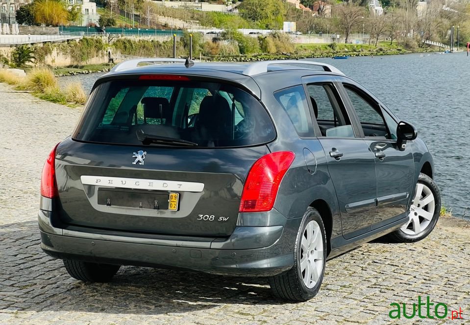 2009' Peugeot 308 Sw photo #3