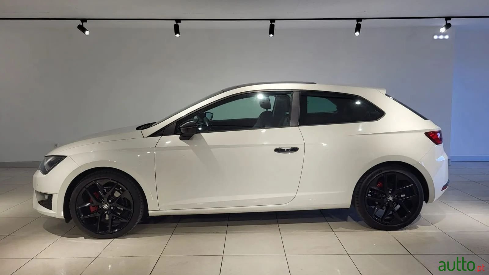 2016' SEAT Leon photo #4