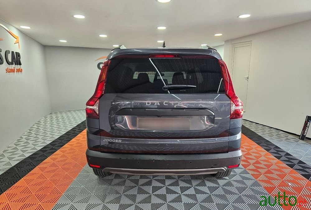 2022' Dacia Jogger photo #4