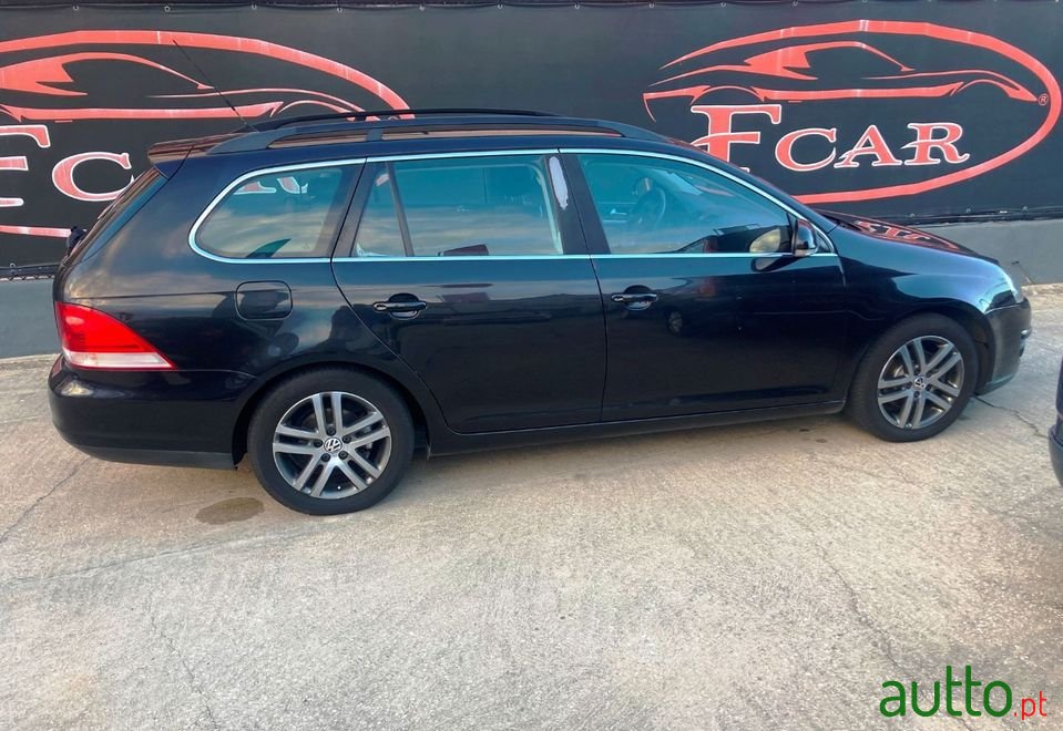 2008' Volkswagen Golf Variant photo #5