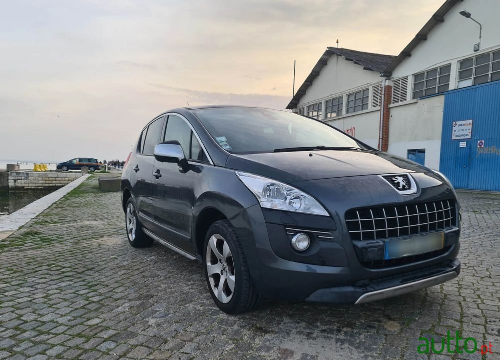 2010' Peugeot 3008 photo #1