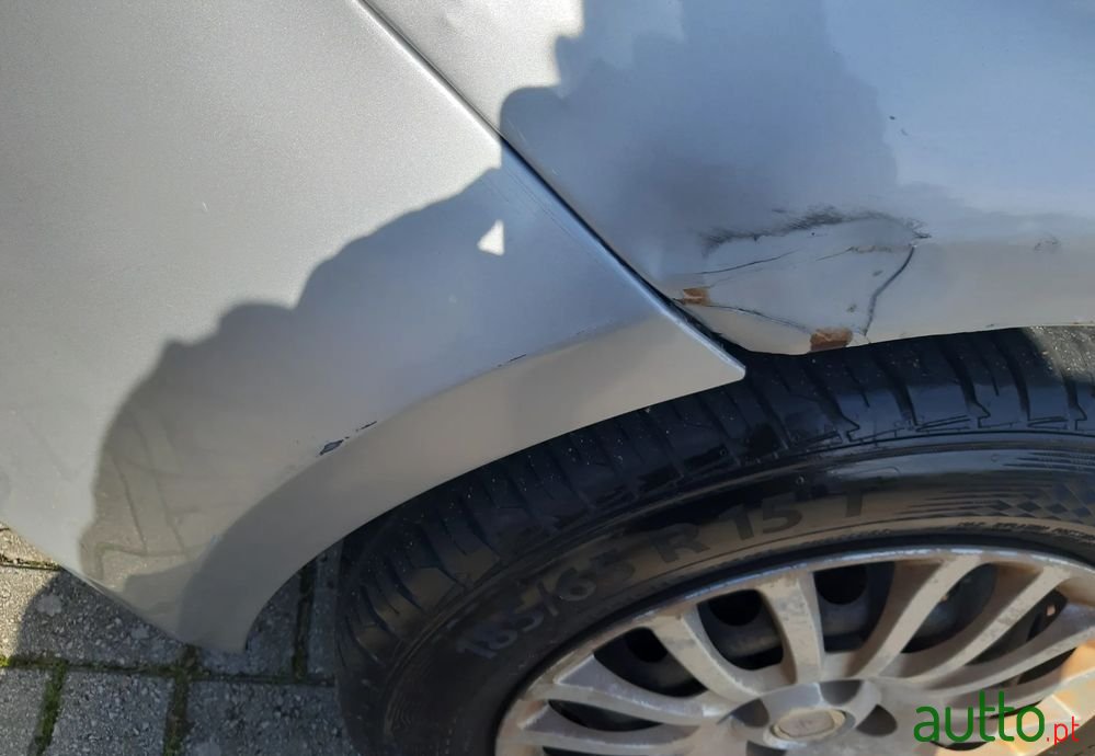 2011' Fiat Grande Punto photo #3