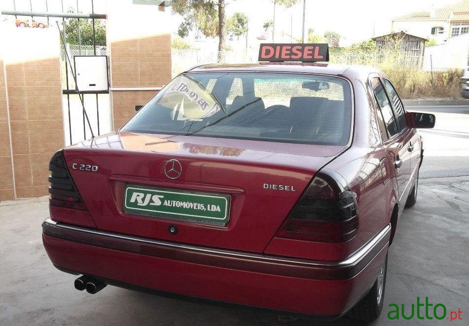 1995' Mercedes-Benz C-220 Elegance photo #1