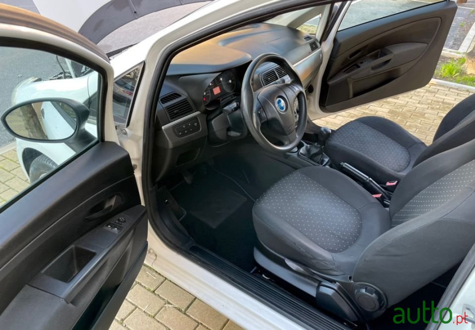 2007' Fiat Grande Punto Sport photo #6