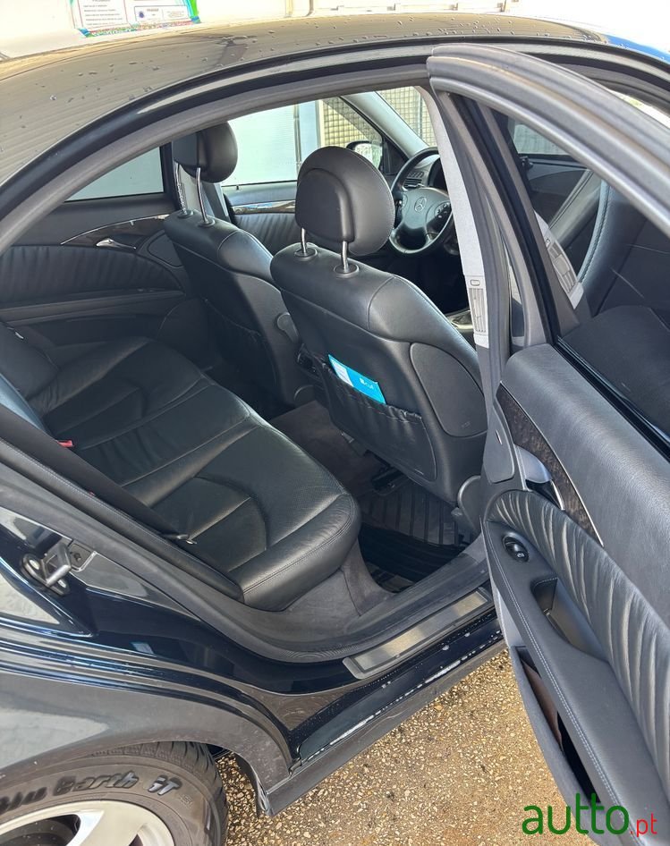 2005' Mercedes-Benz Classe E photo #5