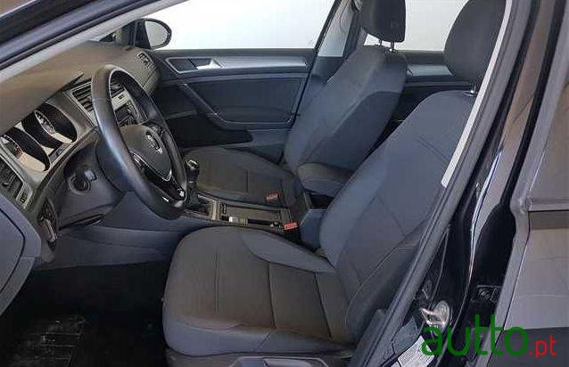 2015' Volkswagen Golf Variant photo #2