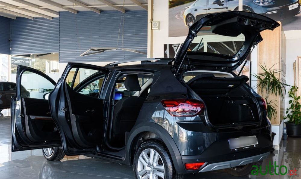 2022' Dacia Sandero photo #5