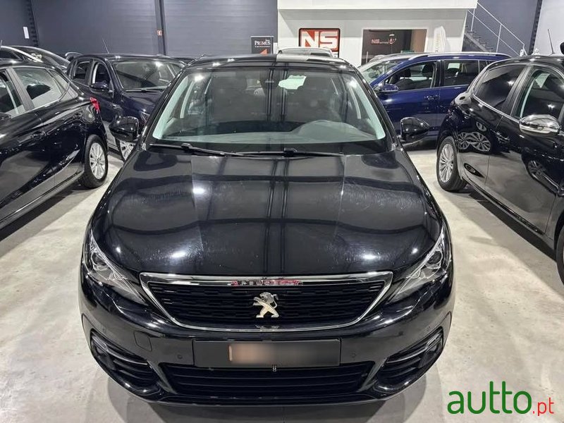 2019' Peugeot 308 photo #2