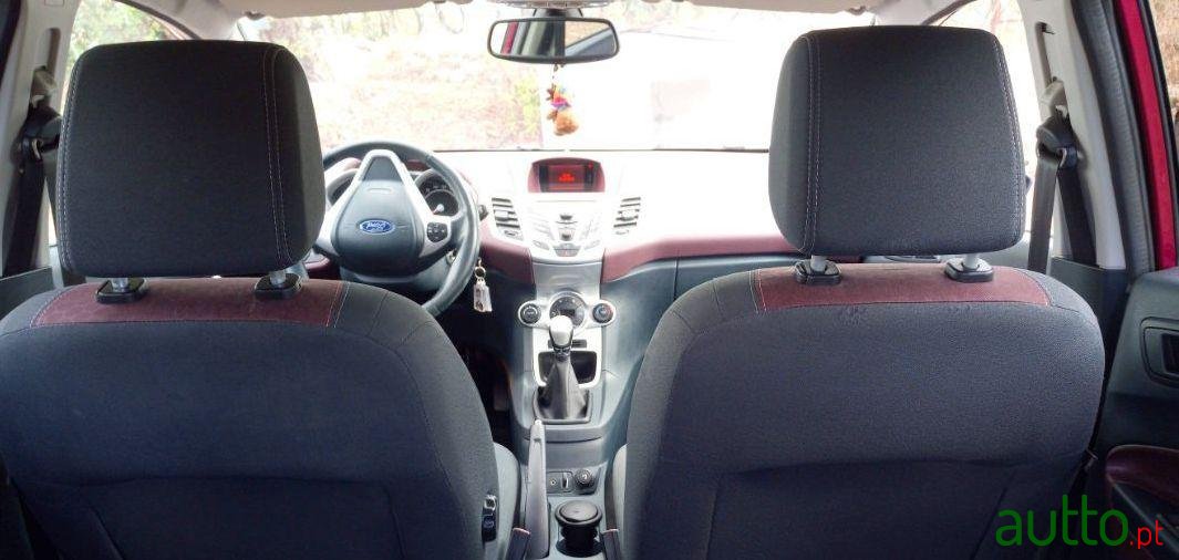 2008' Ford Fiesta photo #3