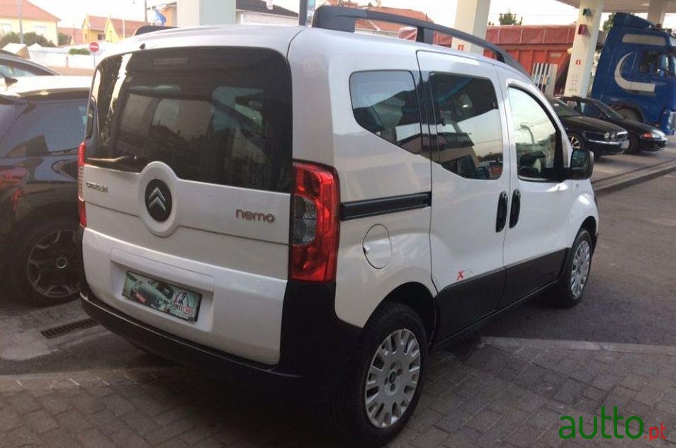 2011' Citroen Nemo photo #2