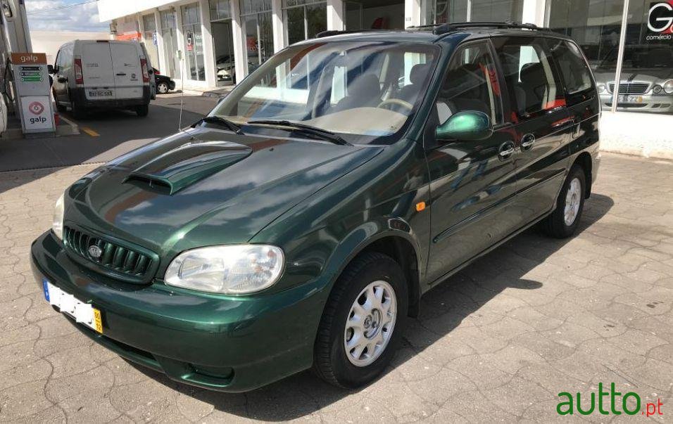 2000' Kia Carnival photo #3