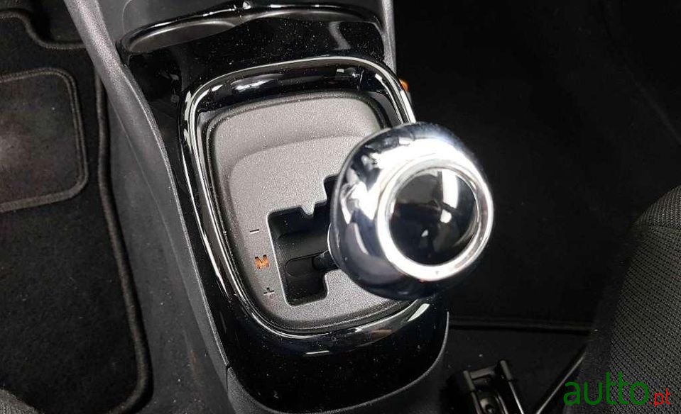 2017' Citroen C1 photo #3