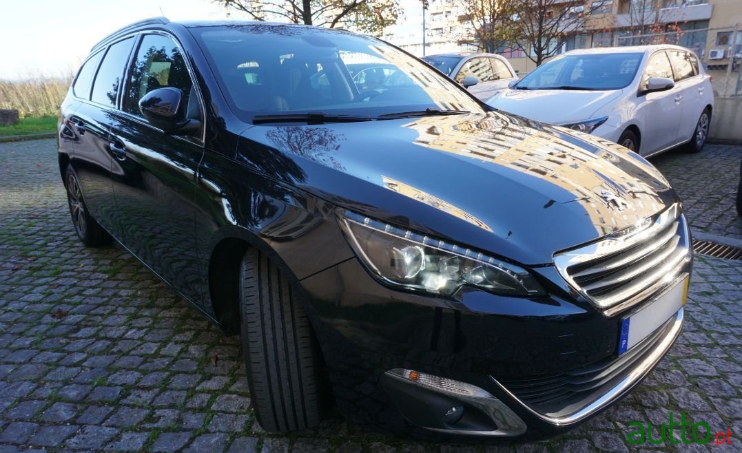 2015' Peugeot 308 Sw photo #2