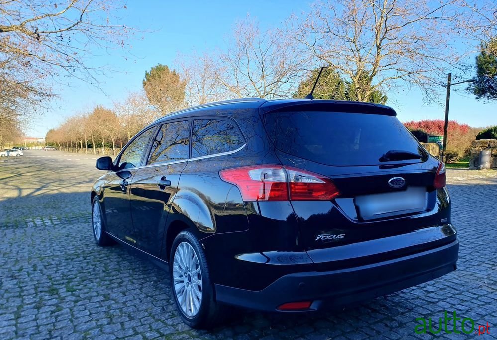 2012' Ford Focus Sw photo #5