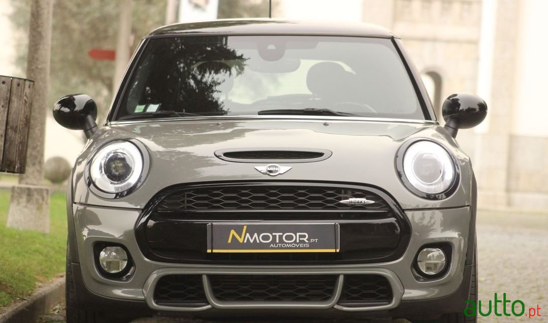 2015' MINI Cooper photo #3