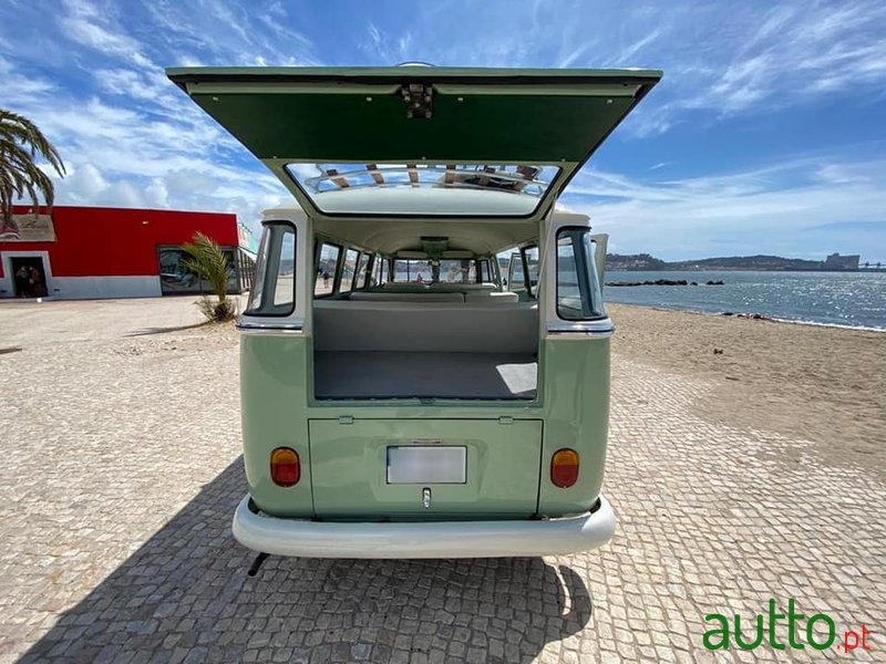 1970' Volkswagen T2 (Transporter) photo #7