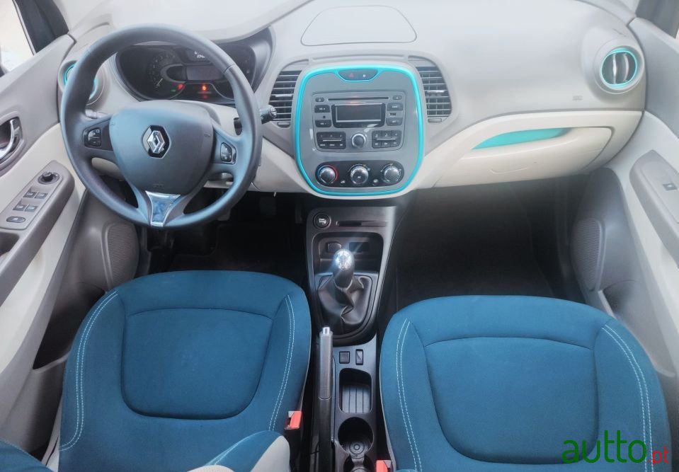 2014' Renault Captur photo #6