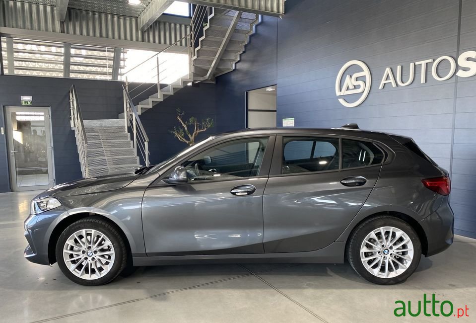 2021' BMW 116 photo #2