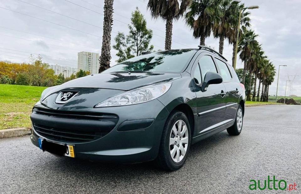 2008' Peugeot 207 Sw photo #3