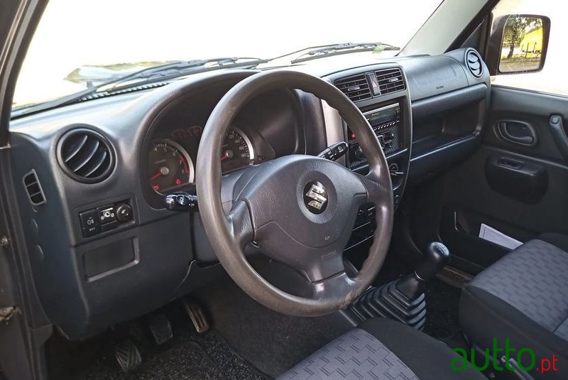 2010' Suzuki Jimny photo #4