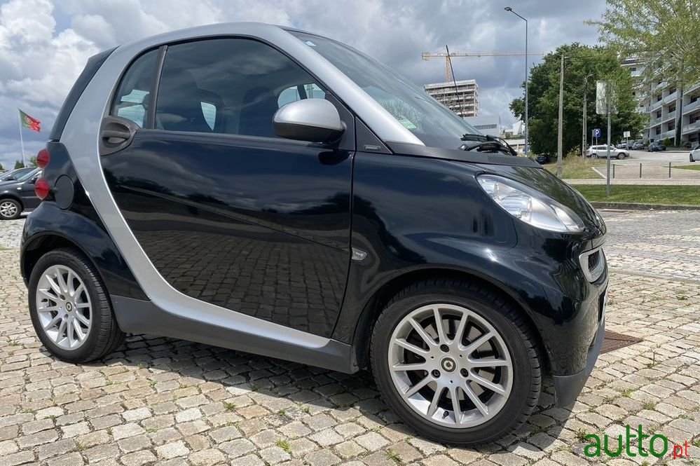 2009' Smart Fortwo Cdi Softouch Passion Dpf photo #6