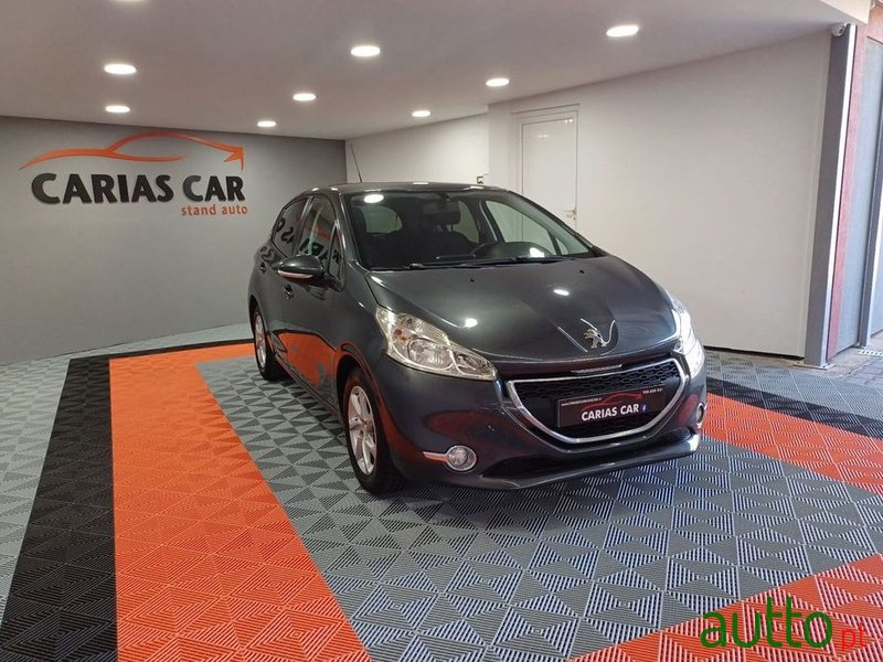 2013' Peugeot 208 1.2 Vti Access photo #3