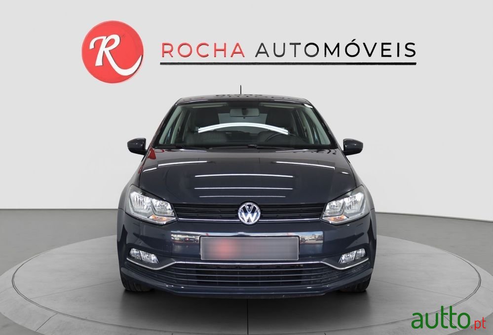 2016' Volkswagen Polo photo #2