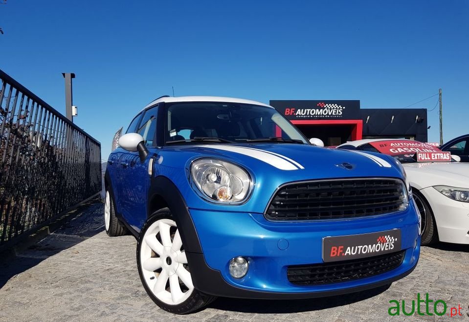 2010' MINI Countryman photo #2