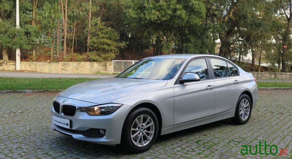 2012' BMW 316 D photo #1