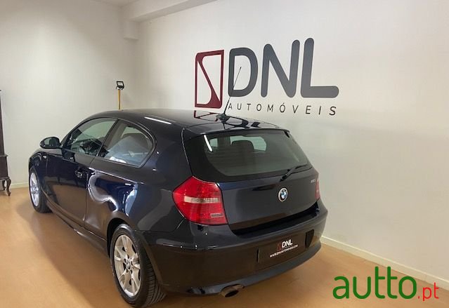 2010' BMW 116 Ver-I photo #4