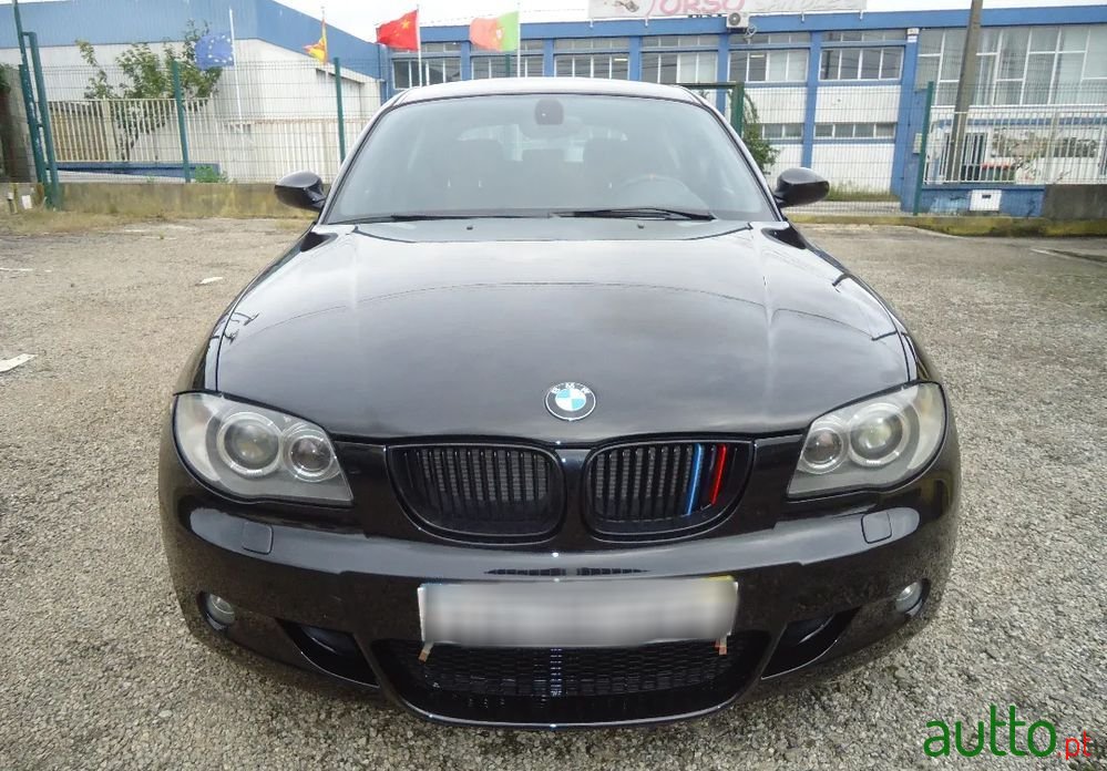 2008' BMW 118 D Pack M photo #1