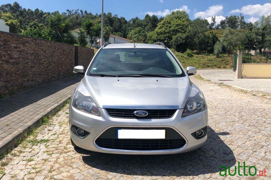 2008' Ford Focus Sport photo #2