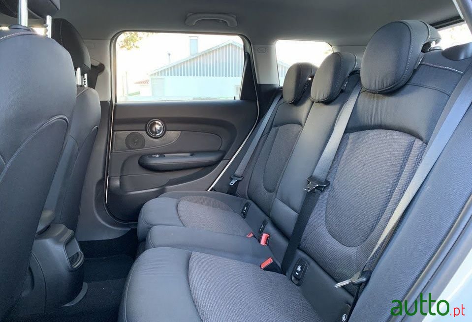 2016' MINI Clubman photo #3