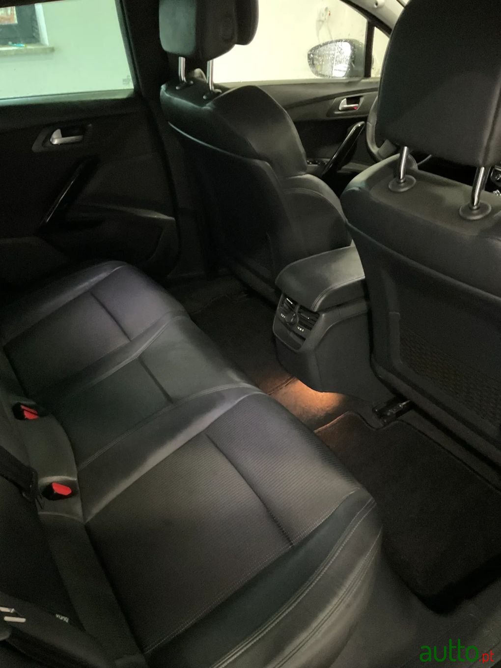 2011' Peugeot 508 Sw photo #3