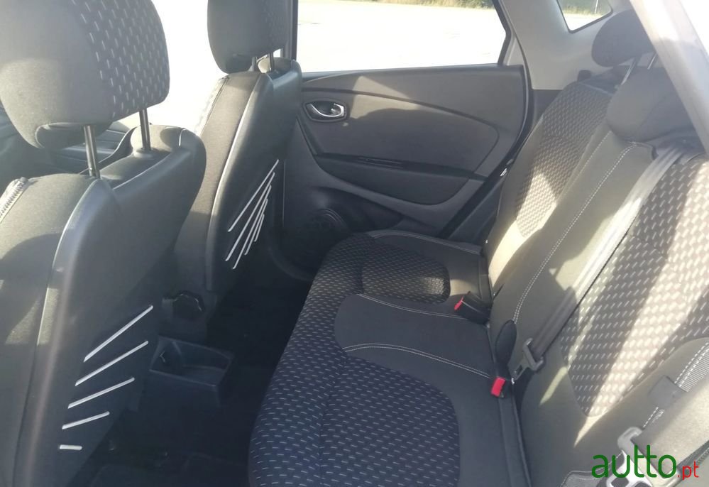 2017' Renault Captur photo #6