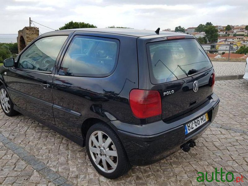 2001' Volkswagen Polo photo #2