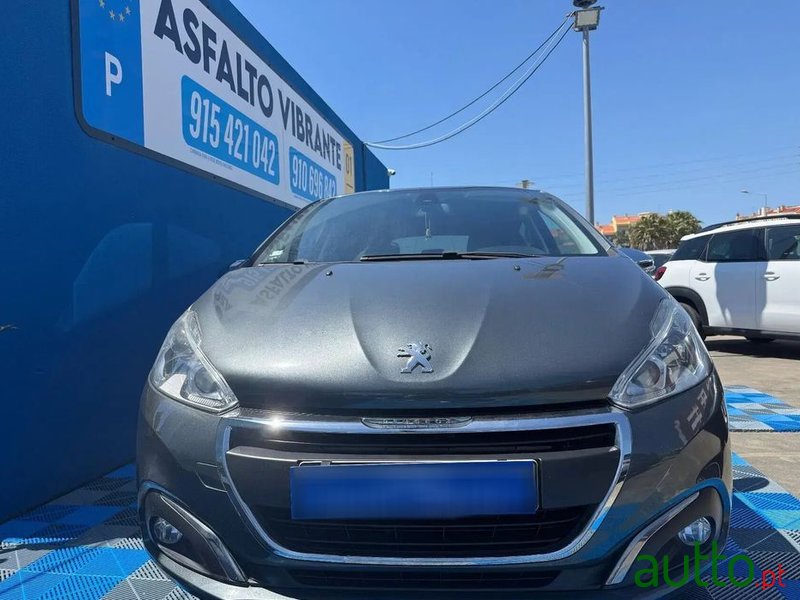 2017' Peugeot 208 photo #3