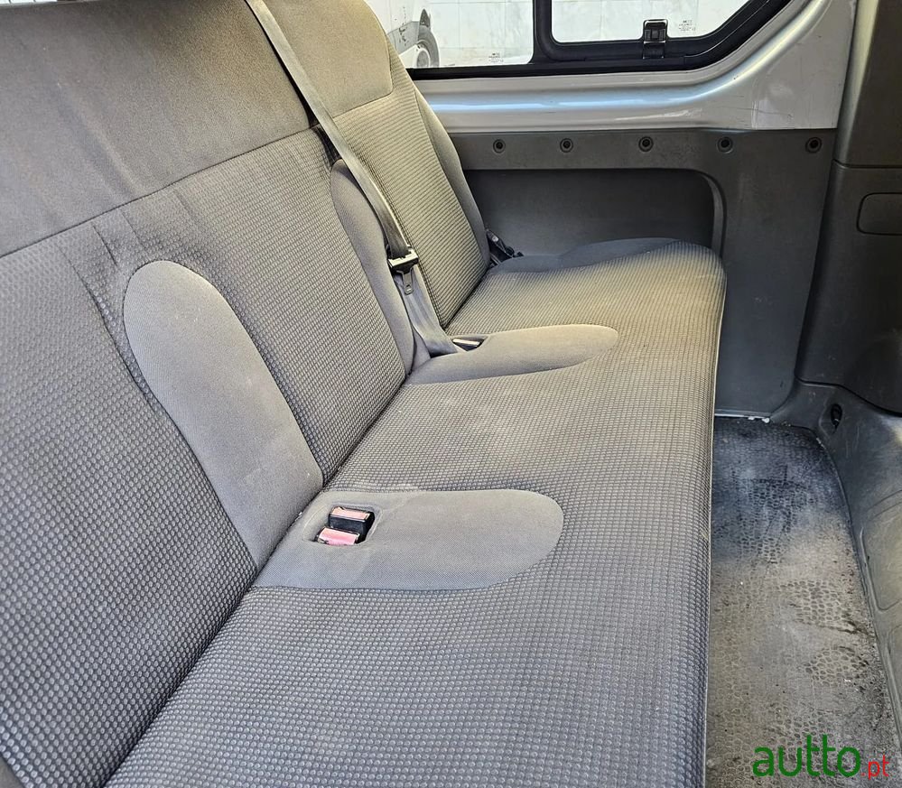 2009' Opel Vivaro photo #6
