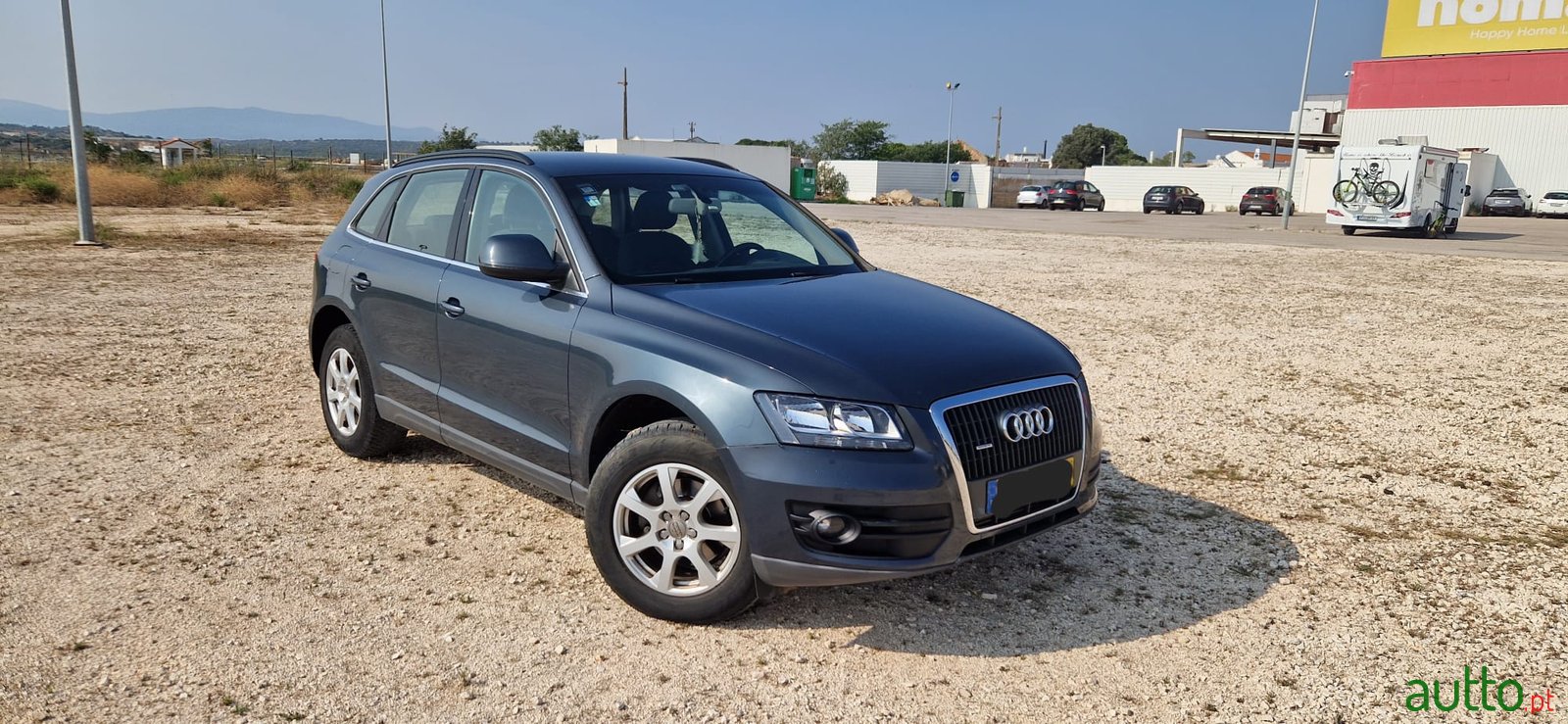 2010' Audi Q5 photo #7