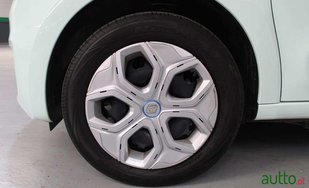 2020' Renault Twingo photo #3