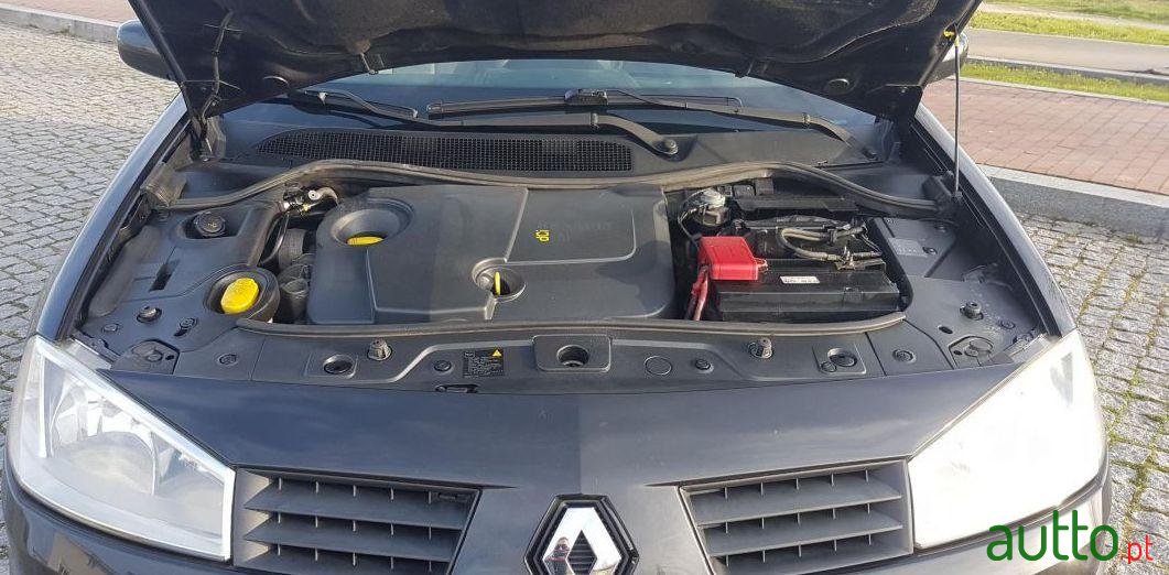 2005' Renault Megane Luxe Privilége photo #3