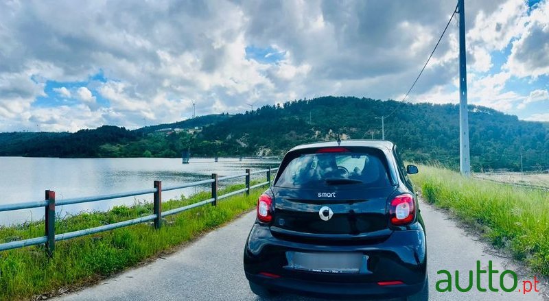 2021' Smart Forfour photo #3