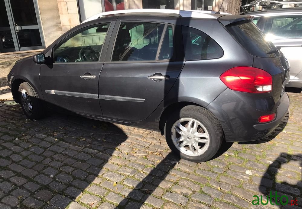 2009' Renault Clio Break photo #4