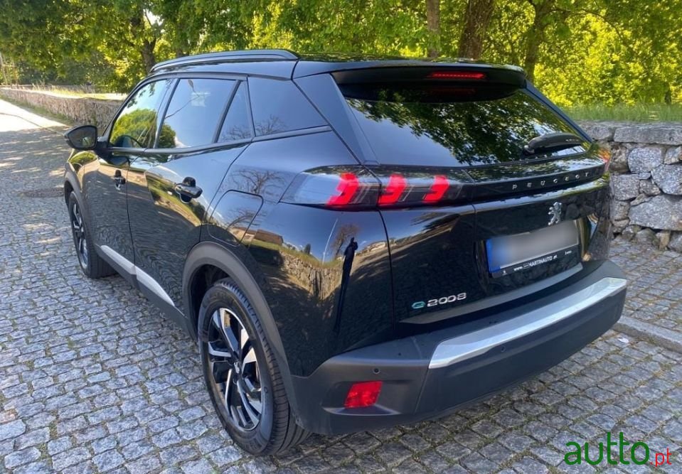 2020' Peugeot e-2008 photo #6