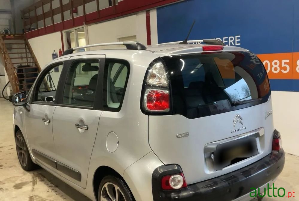 2016' Citroen C3 Picasso photo #3